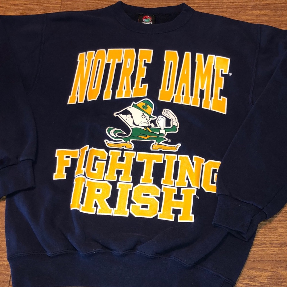 Vintage Notre Dame Fighting Irish SpellOut Sweatshirt Size M